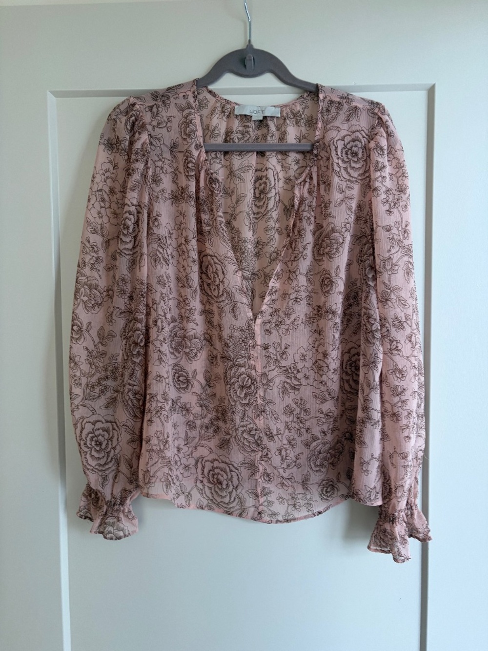 Ann Taylor blouse floral pink